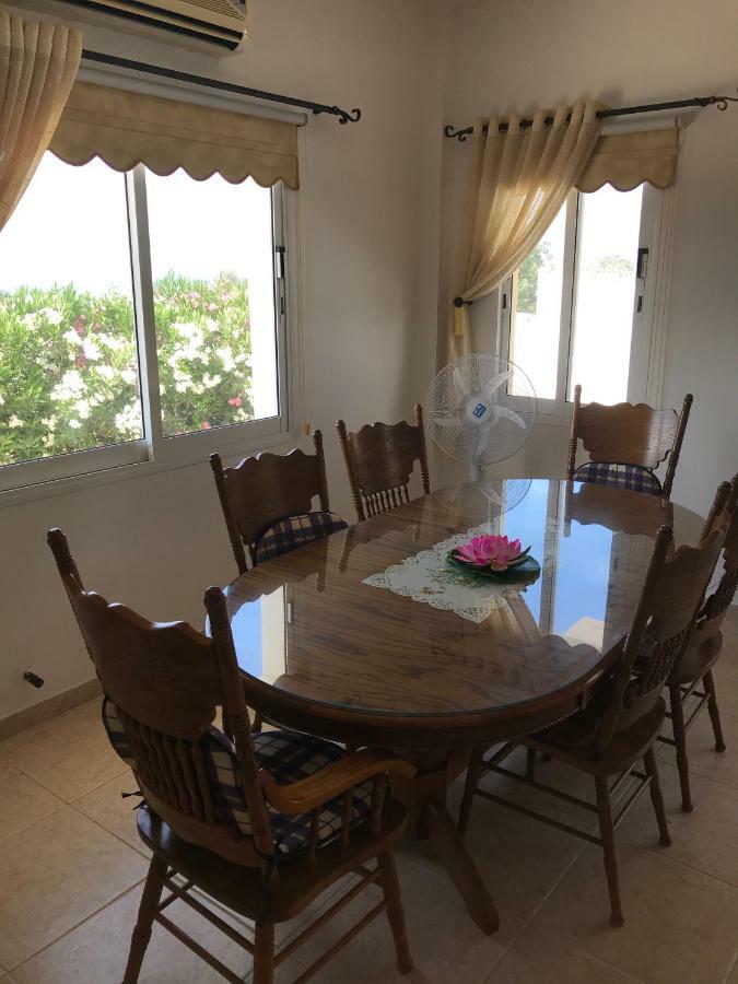Lilly Villa Пея Екстериор снимка